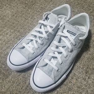 Converse Sneakers *12 Hour Sale*